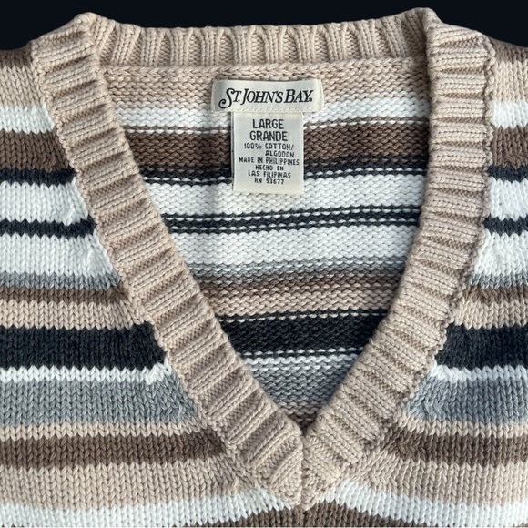 Women’s St. John’s Bay Sweater - Picture 3 of 4